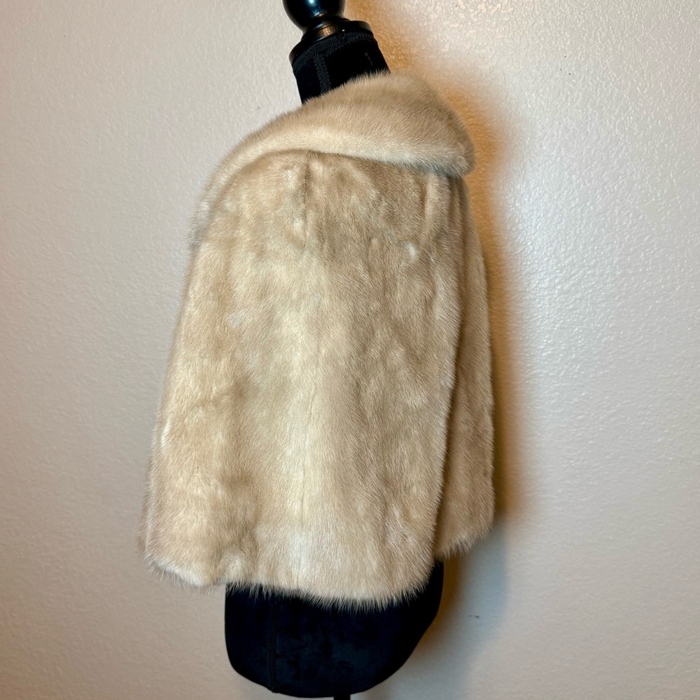 Vintage Furs by Robert Schechner Mink Stole Cape 60s/70s Dark Cream - Picture 7 of 16